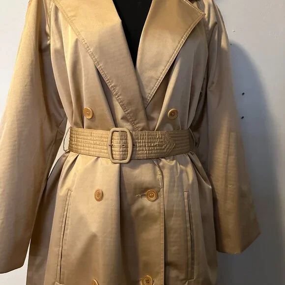 Vintage 60s / 70s Trench Coat with Belt. Perfect!! - Picture 9 of 14